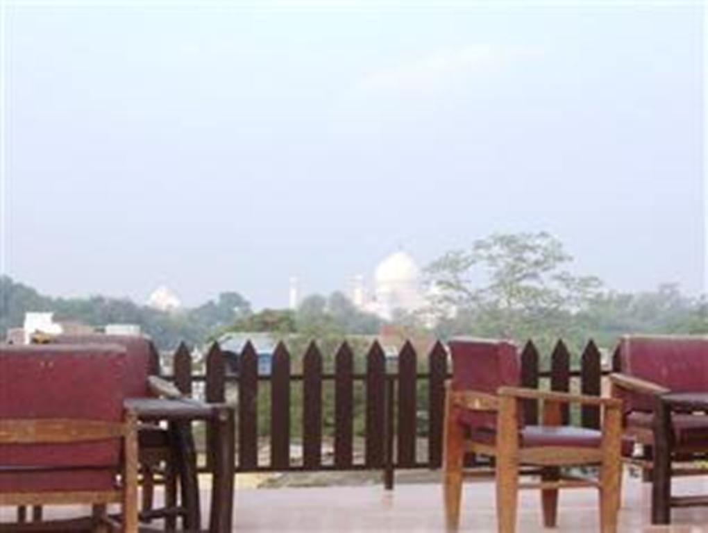 Hotel Dawat Palace آغْرا المظهر الخارجي الصورة
