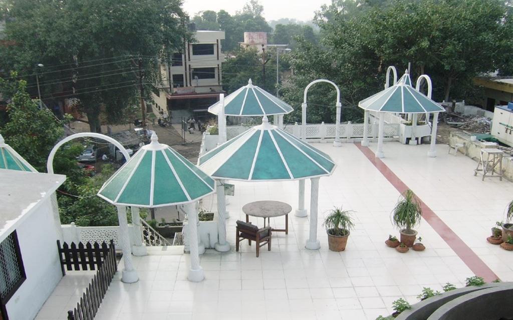 Hotel Dawat Palace آغْرا المظهر الخارجي الصورة